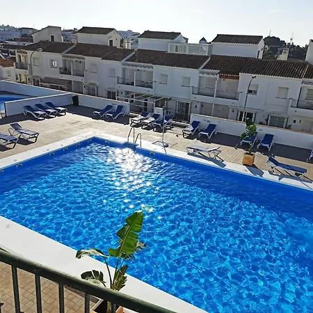 Ideal Familias Apartment